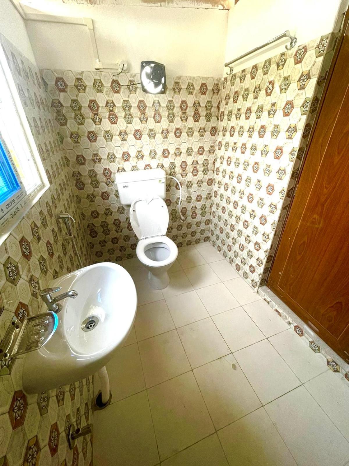 Hotel Cupidtrails Backpacker'S Penthouse Guwahati Exterior foto